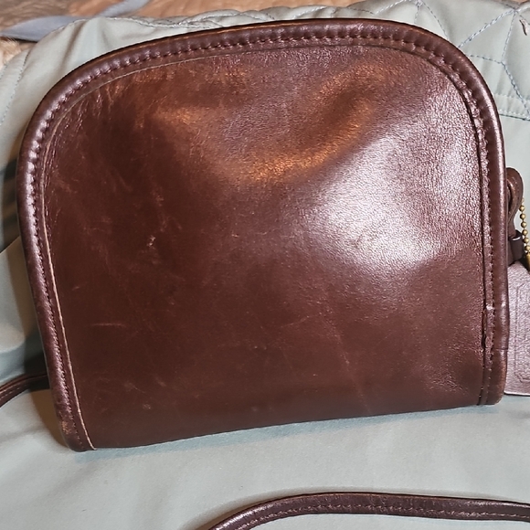 Vintage Coach Dark Brown Leather Crossbody Bag - Picture 2 of 16